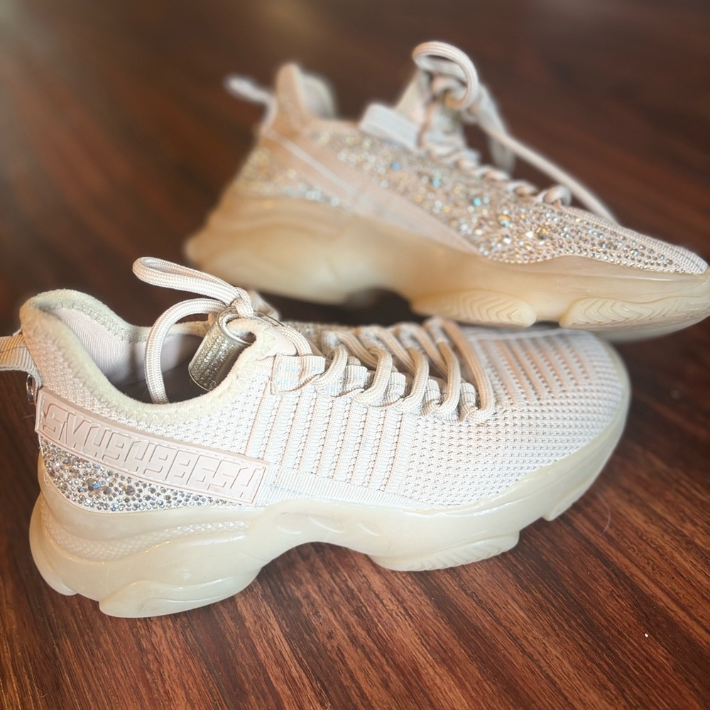 Steve Madden Beige and Glitter Sneakers